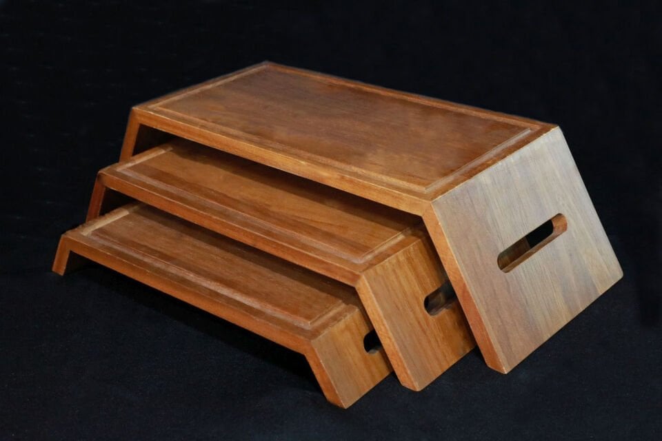 Açılı Ayaklı Kulp Yuvalı Steak Sunum 22X43 H:6 CM