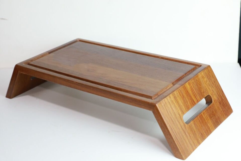 Açılı Ayaklı Kulp Yuvalı Steak Sunum 22X44 H:10 CM