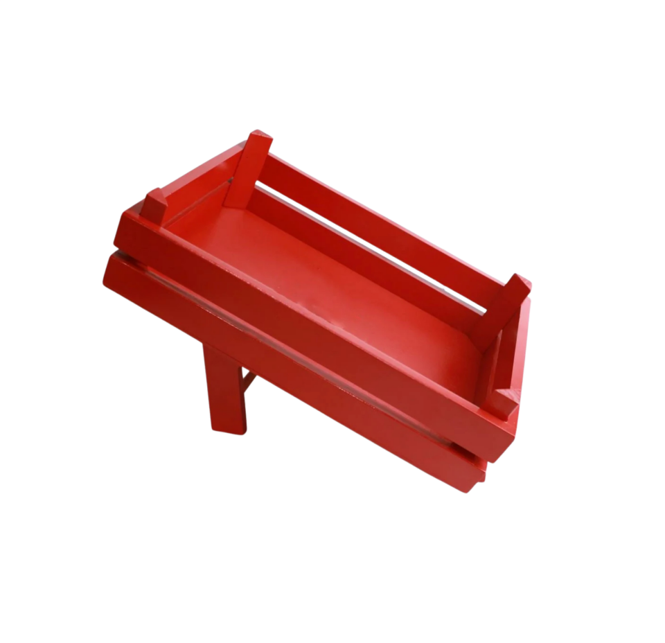 Kırmızı Renkli Ayaklı Ahşap Sunum Kasası