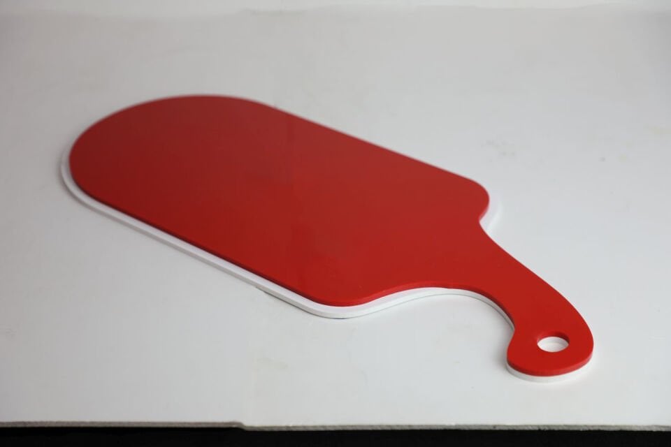 22x51 cm Kulplu Kırmızı Beyaz Tek Yüzey Tepsi (ABS)