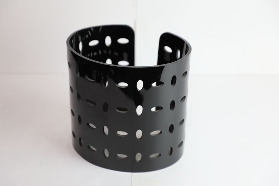 Oval Siyah 17x21 H:15 cm Masa Üstü Yükselti (ABS)