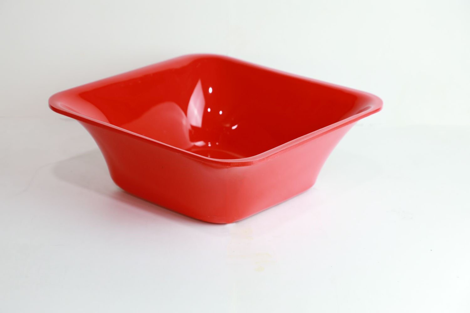 Kare Kırmızı Küvet 28x28 cm (ABS)
