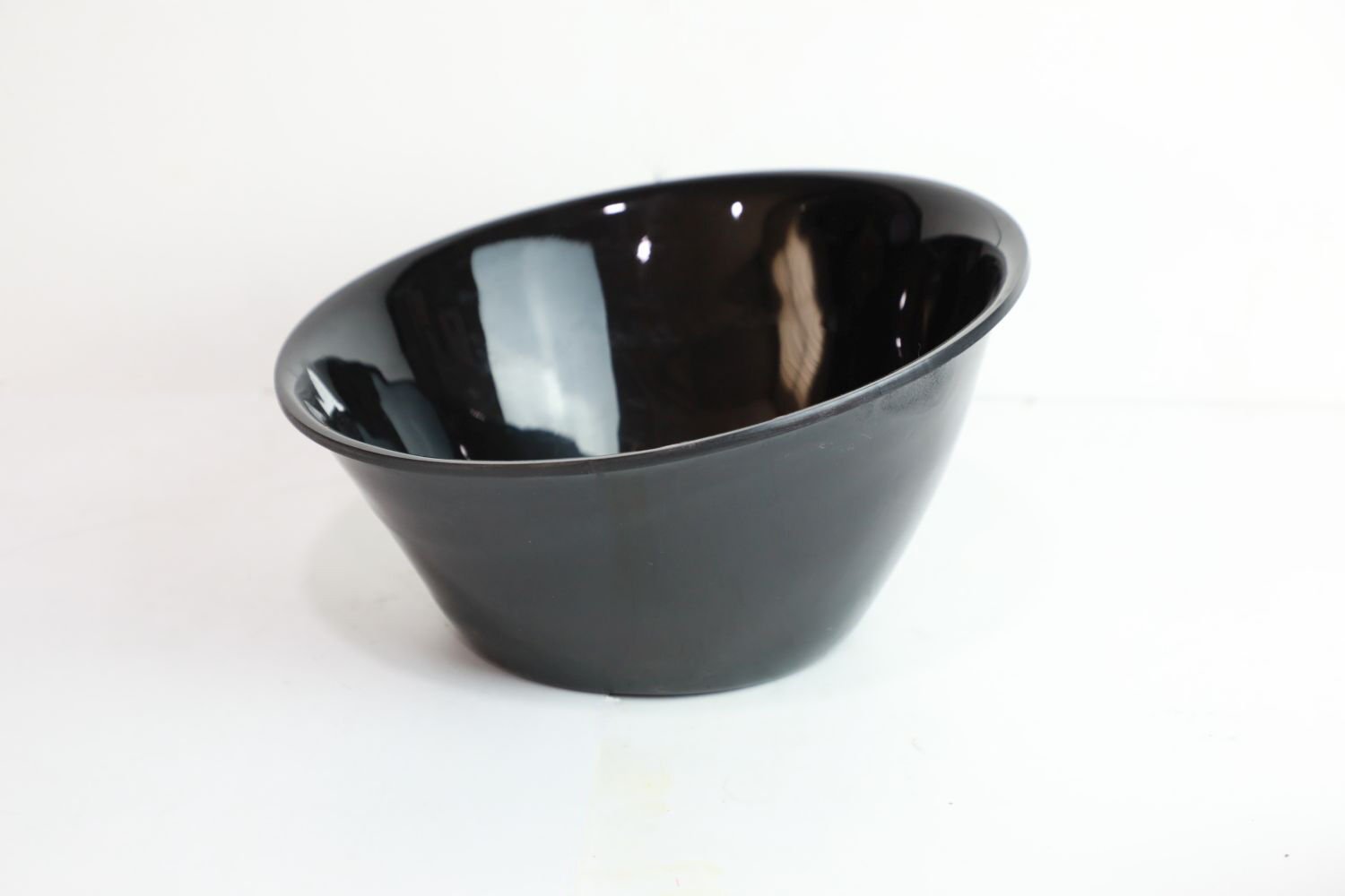 Siyah Yuvarlak Açılı 26 cm (ABS)