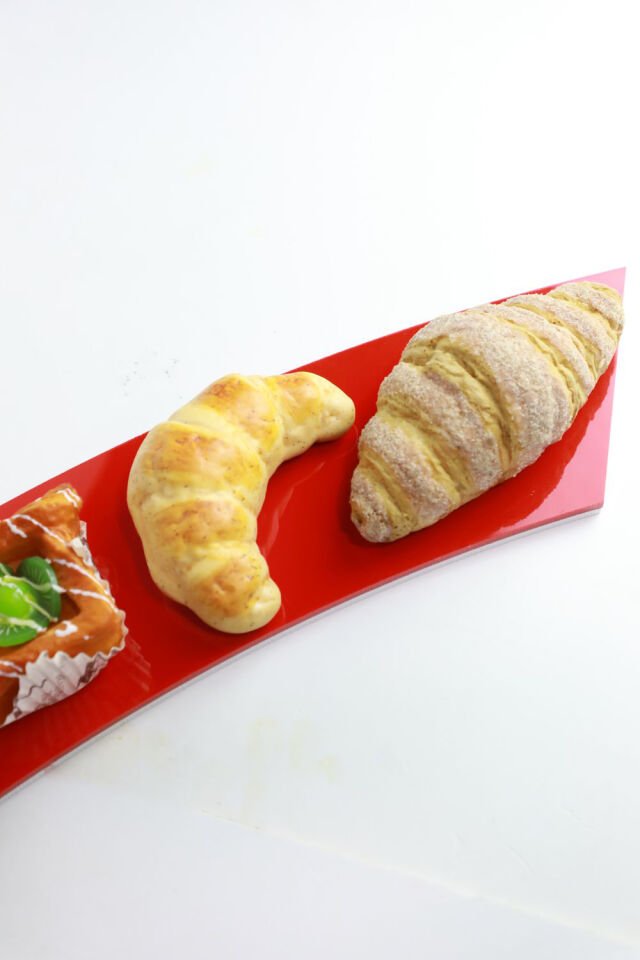 Yay Sunum Tepsisi 12x100 cm Beyaz Kırmızı (ABS)