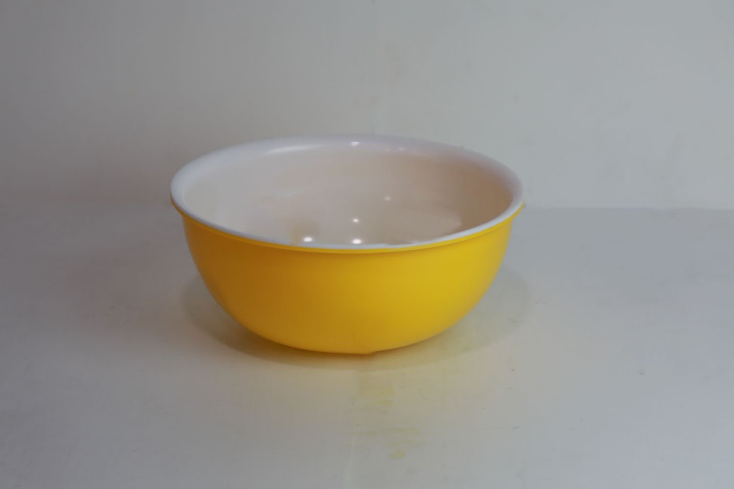 22 cm Sarı Beyaz Sunum Kasesi (Akrilik)